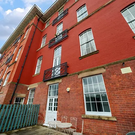 County House Escape - Courtyard & Free Parking * Йорк